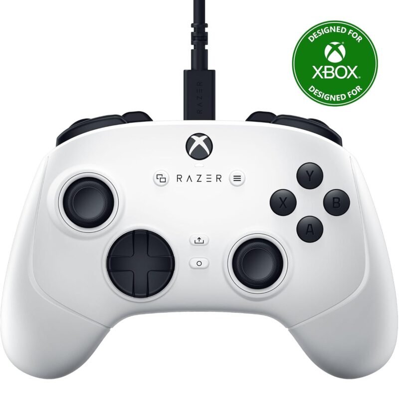 Master Your Game with the Razer Wolverine V3: The Ultimate Wired Controller for Xbox & PC!