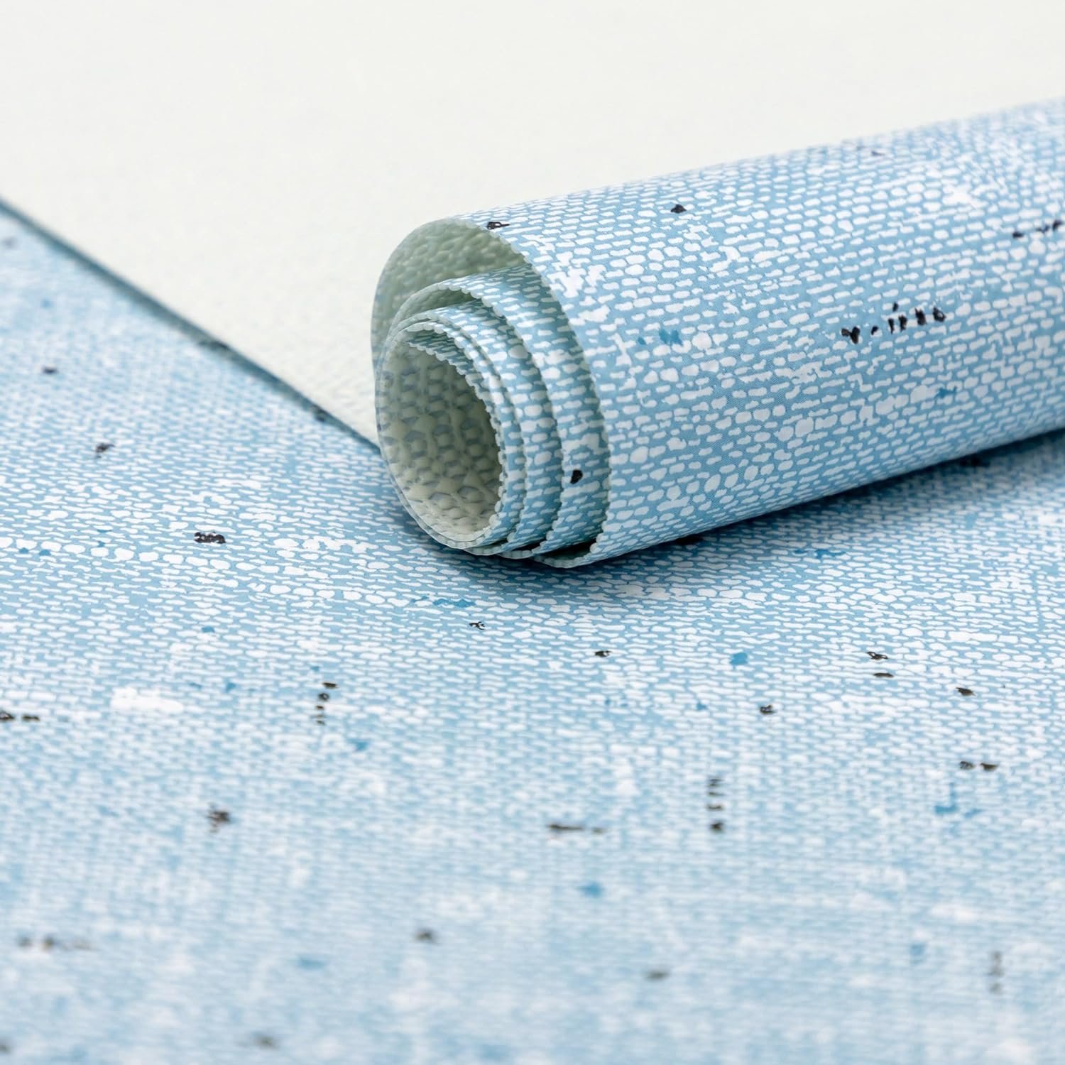 Transform Your Space: Review of Non-Slip Shelf Liners for Every Kitchen!